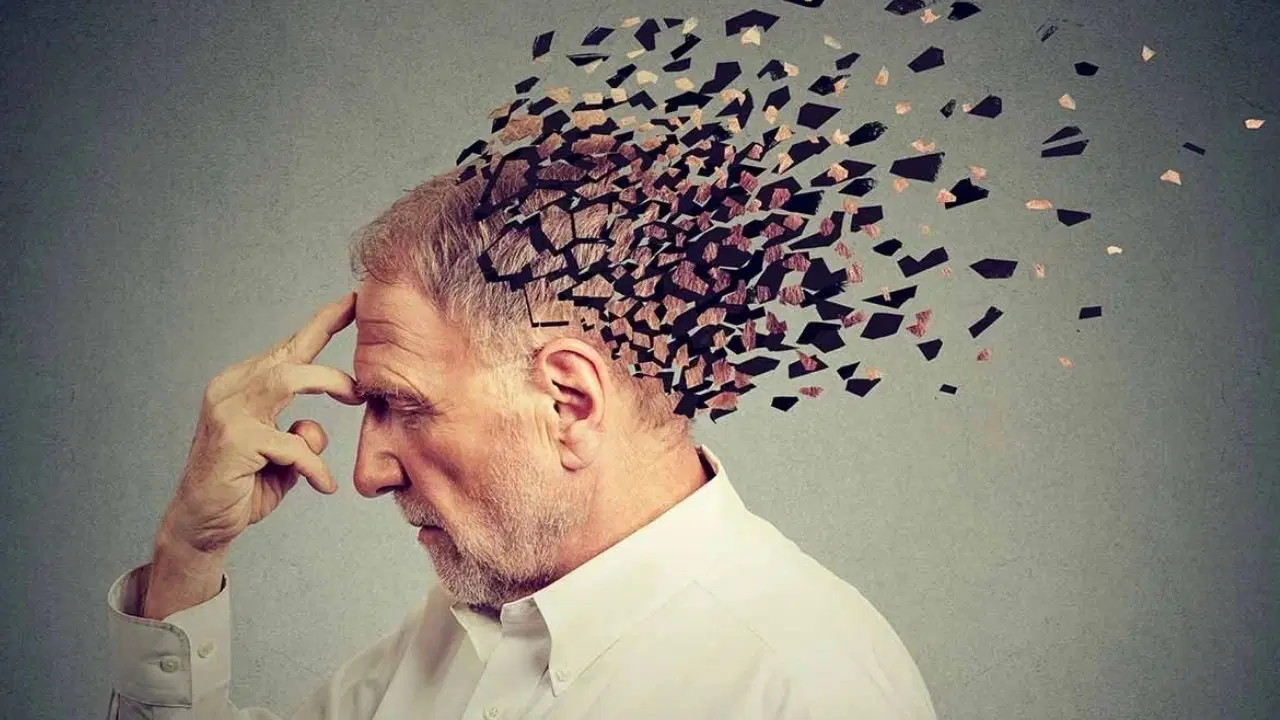 Alzheimer’da erken belirtiler: ‘Unutkanlığı hafife almayın’