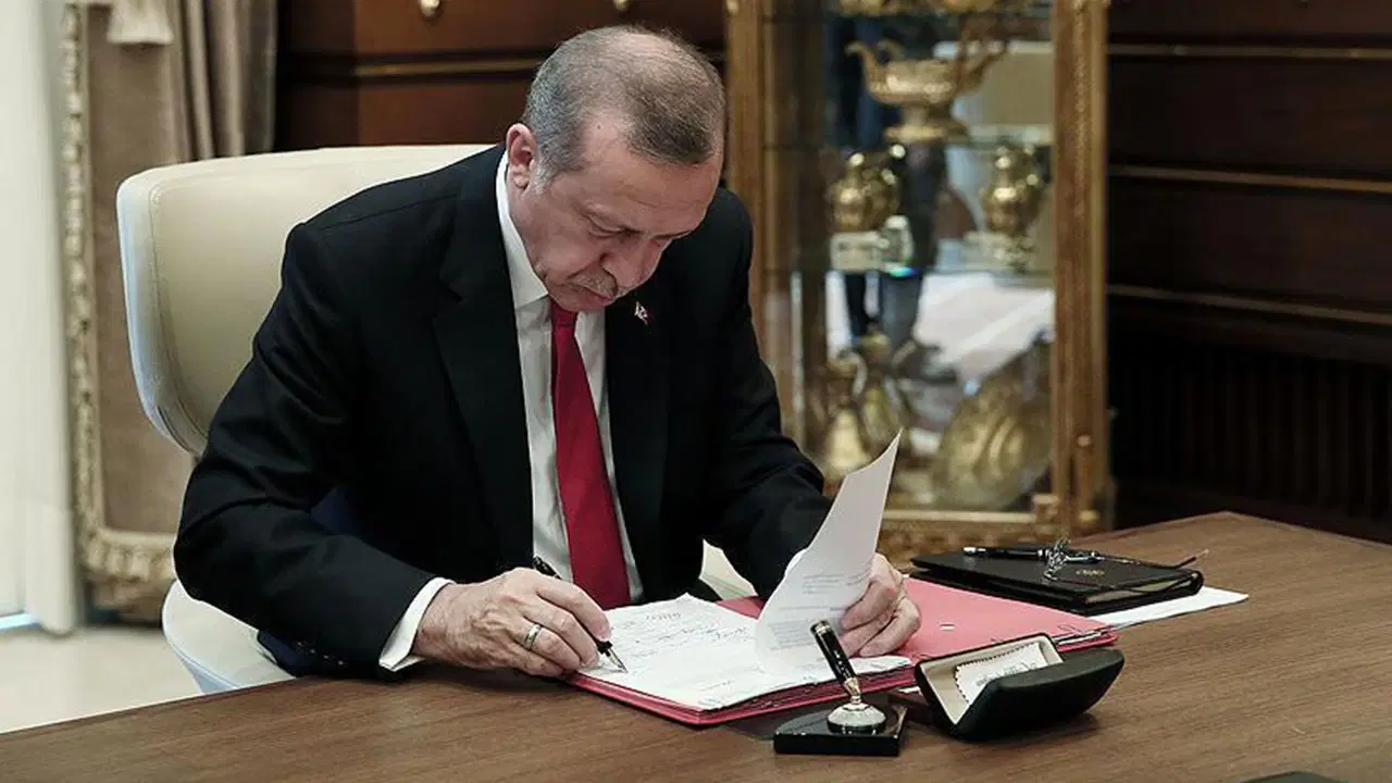 İktidar ‘Anayasa’ süreci için çalışmaları başlattı: Tarih belli oldu!