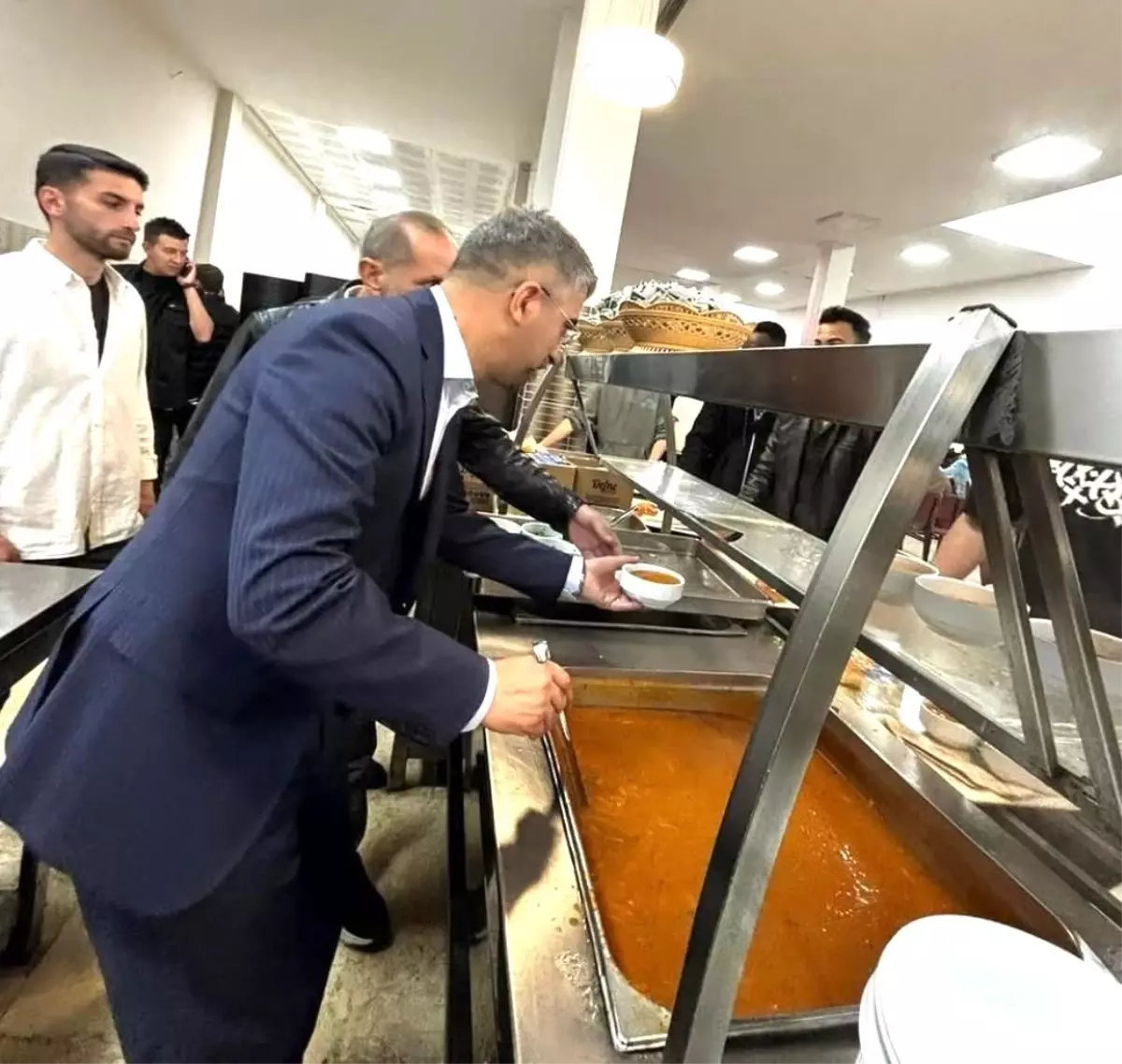 AK Parti Erzurum Gençlik Kolları “Kampüse hoşgeldiniz” dedi