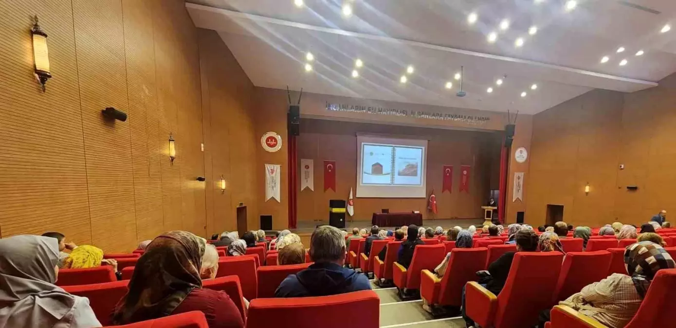 aydindan umreci adaylarina egitim semineri jiPSRpOy.jpg