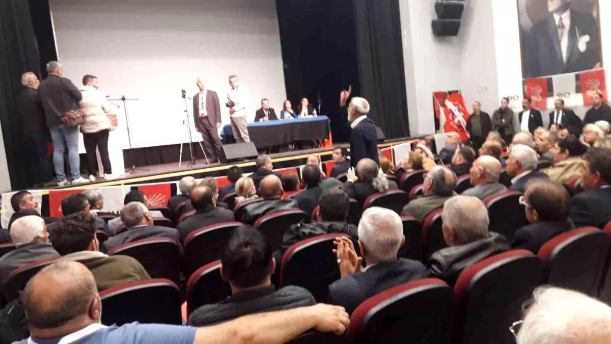 CHP Kars İl Kongresi’nde ‘Şaibe’ İddiaları Gerginliğe Neden Oldu chp kars il kongresinde saibe iddialari gerginlige neden oldu gpODBfIJ.jpg