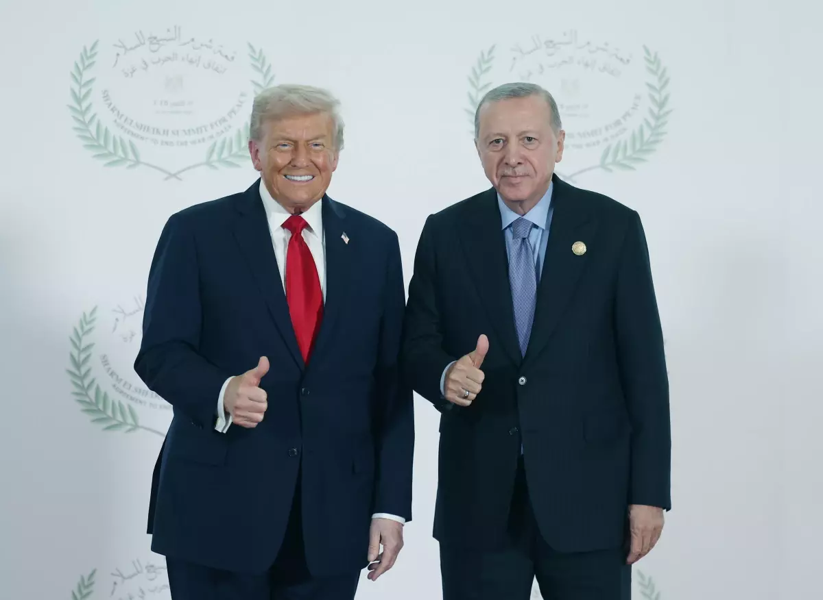 Cumhurbaşkanı Erdoğan, Barış Zirvesi’nde Aile Fotoğrafı Çekimine Katıldı cumhurbaskani erdogan baris zirvesinde aile fotografi cekimine katildi lkaMvJwg.jpg