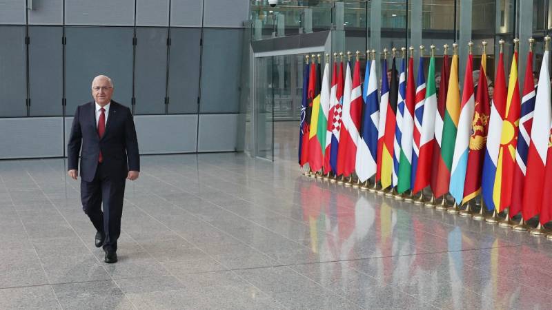 Millî Savunma Bakanı Güler: NATO toplantısında TSK’nın Gazze’de kurulacak görev gücünde yer almaya hazır olduğunu söyledik mill savunma bakani guler nato toplantisinda tsknin gazzede kurulacak gorev gucunde yer almaya hazir oldugunu soyledik mWlchLOU.jpg