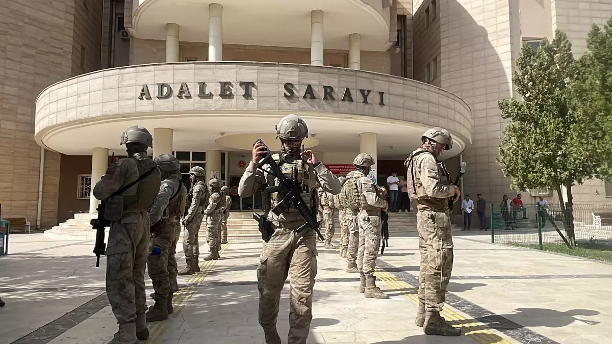 sanliurfada uyusturucu operasyonu 23 gozalti OkTgOqlw.jpg