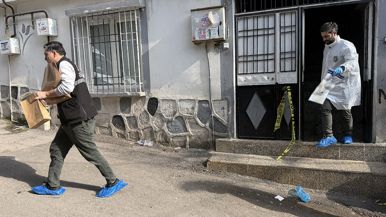 14 Yaşındaki Kız, Tartışma Sonucu Babasını Katletti