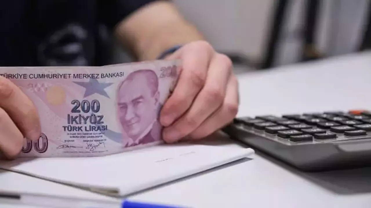 ssk-ve-bag-kur-emeklisine-yeni-firsatlar-en-yuksek-promosyonu-veren-bankalar-belli-oldu-RNnjSJtS
