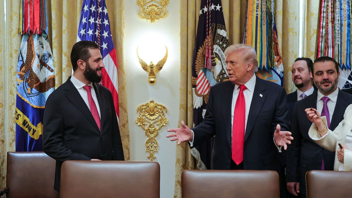 suriye-cumhurbaskani-saradan-trumpa-parfum-tesekkuru-ilbqxW2O
